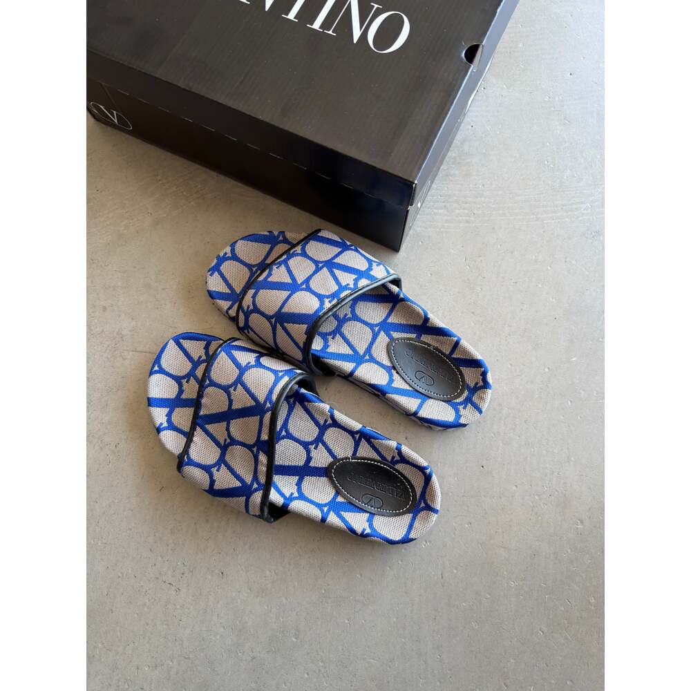Valentino Lacivert Terlik