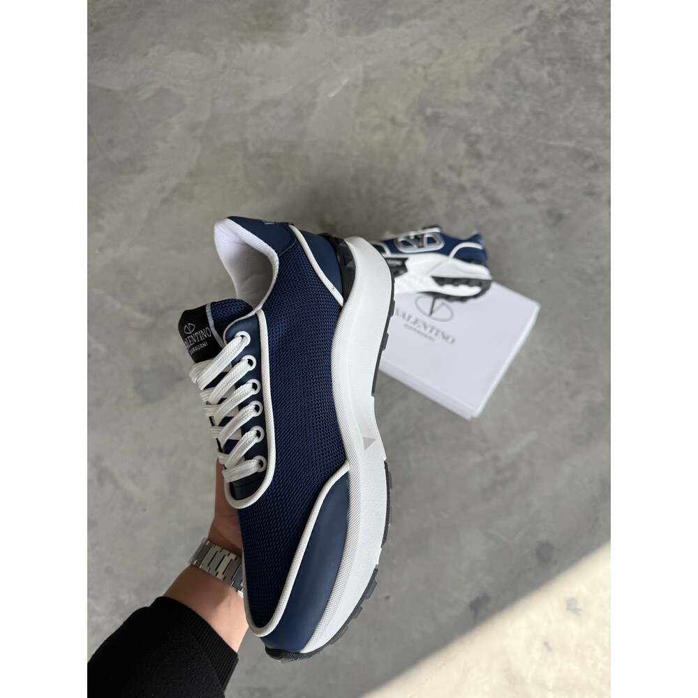 Valentino Lacivert Beyaz