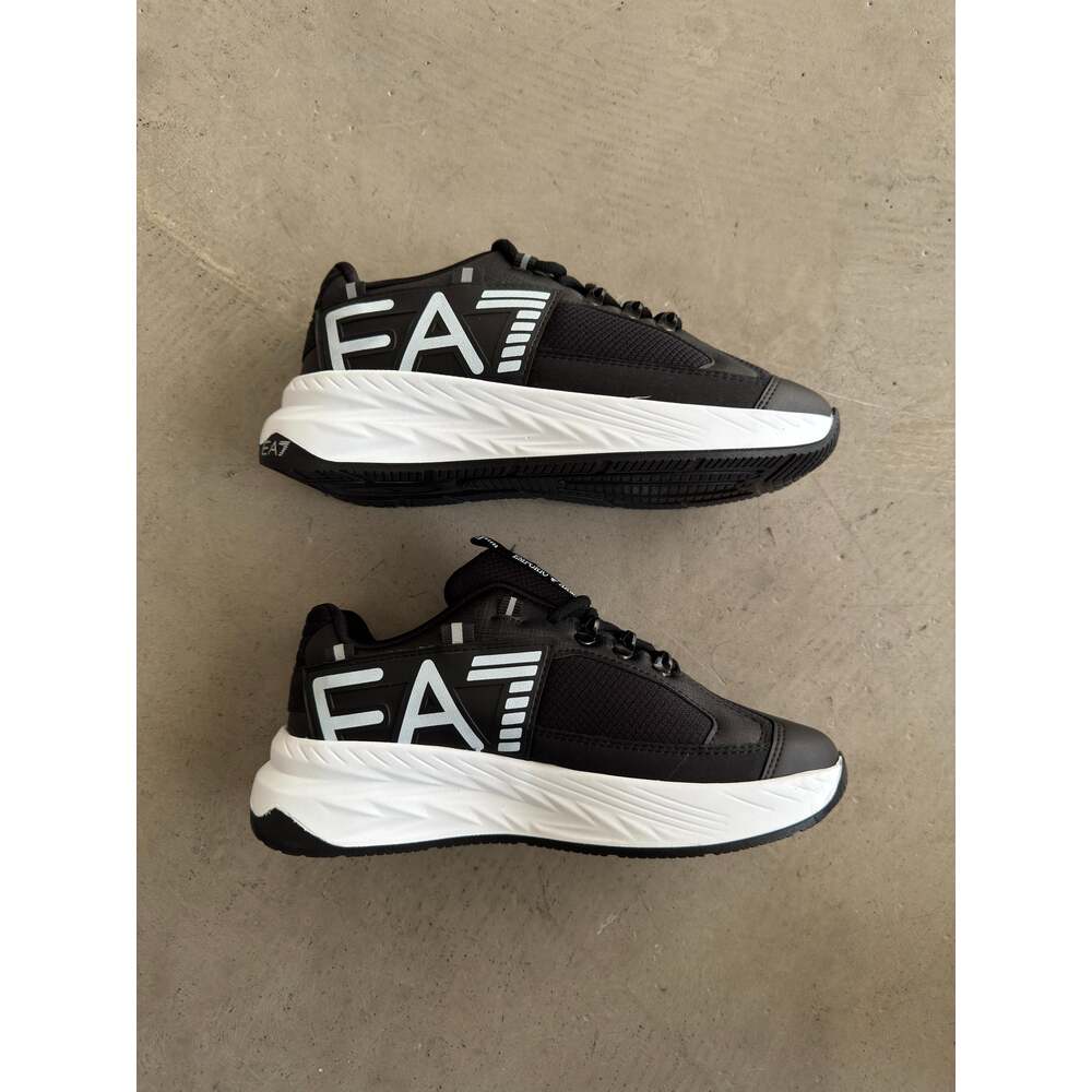 EA7 SİYAH BEYAZ