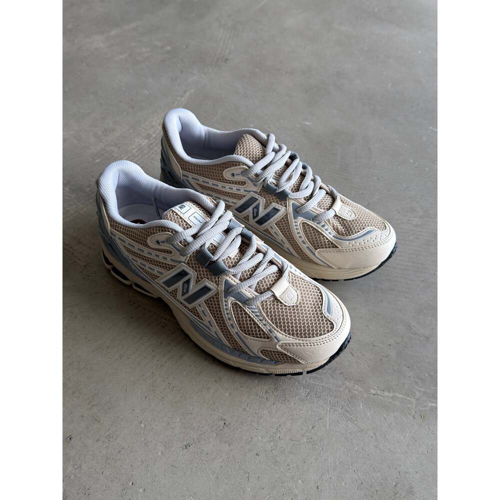 New Balance Krem