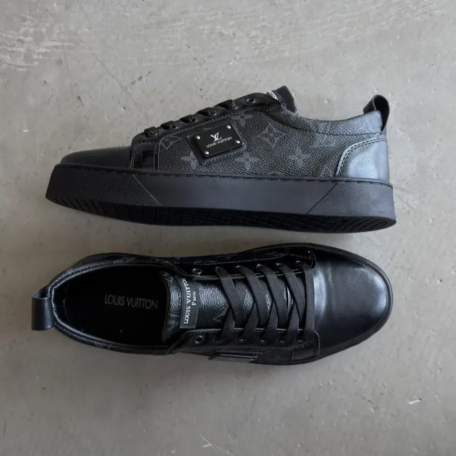Louis Vuitton Siyah