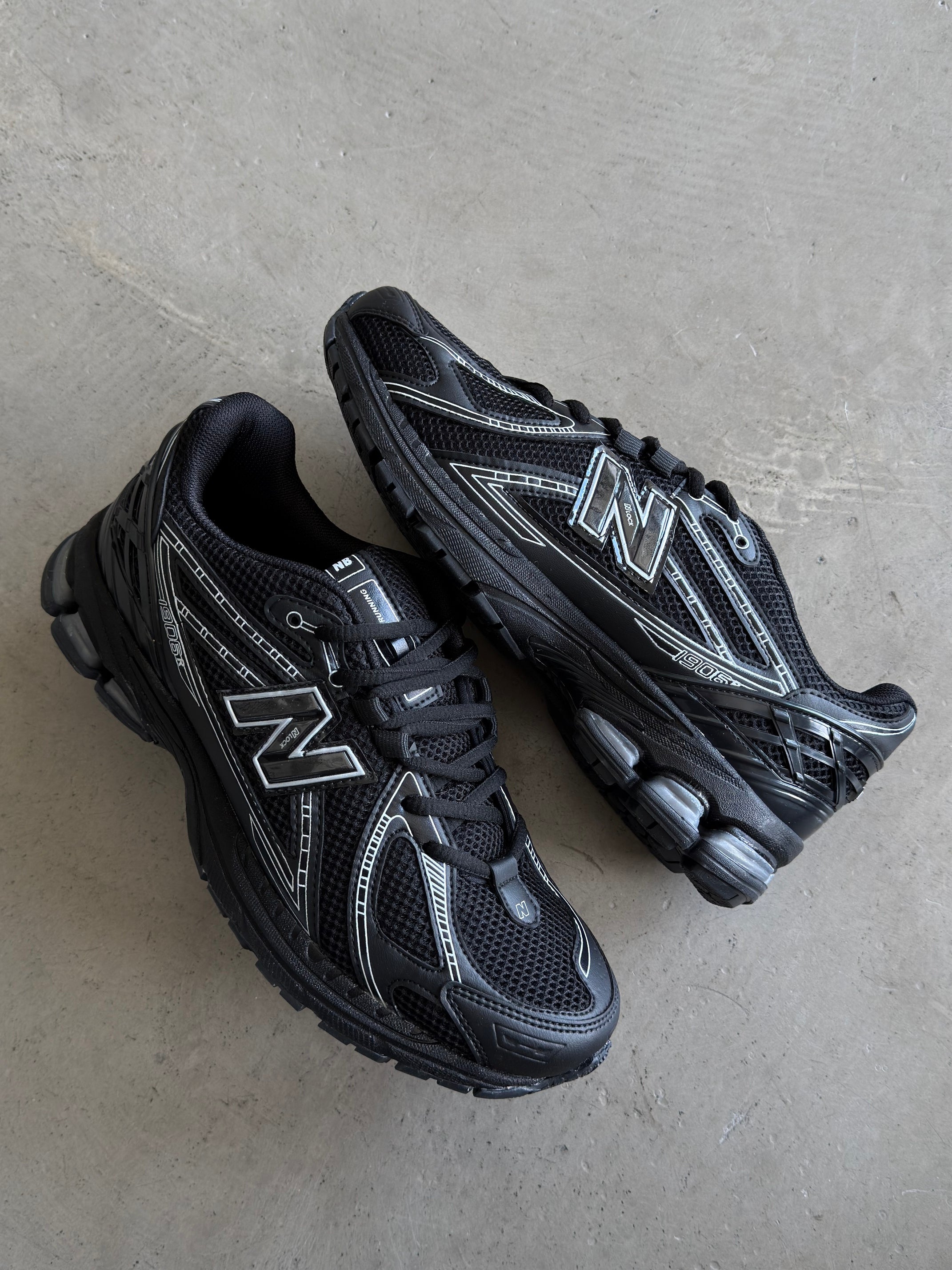 New Balance Siyah