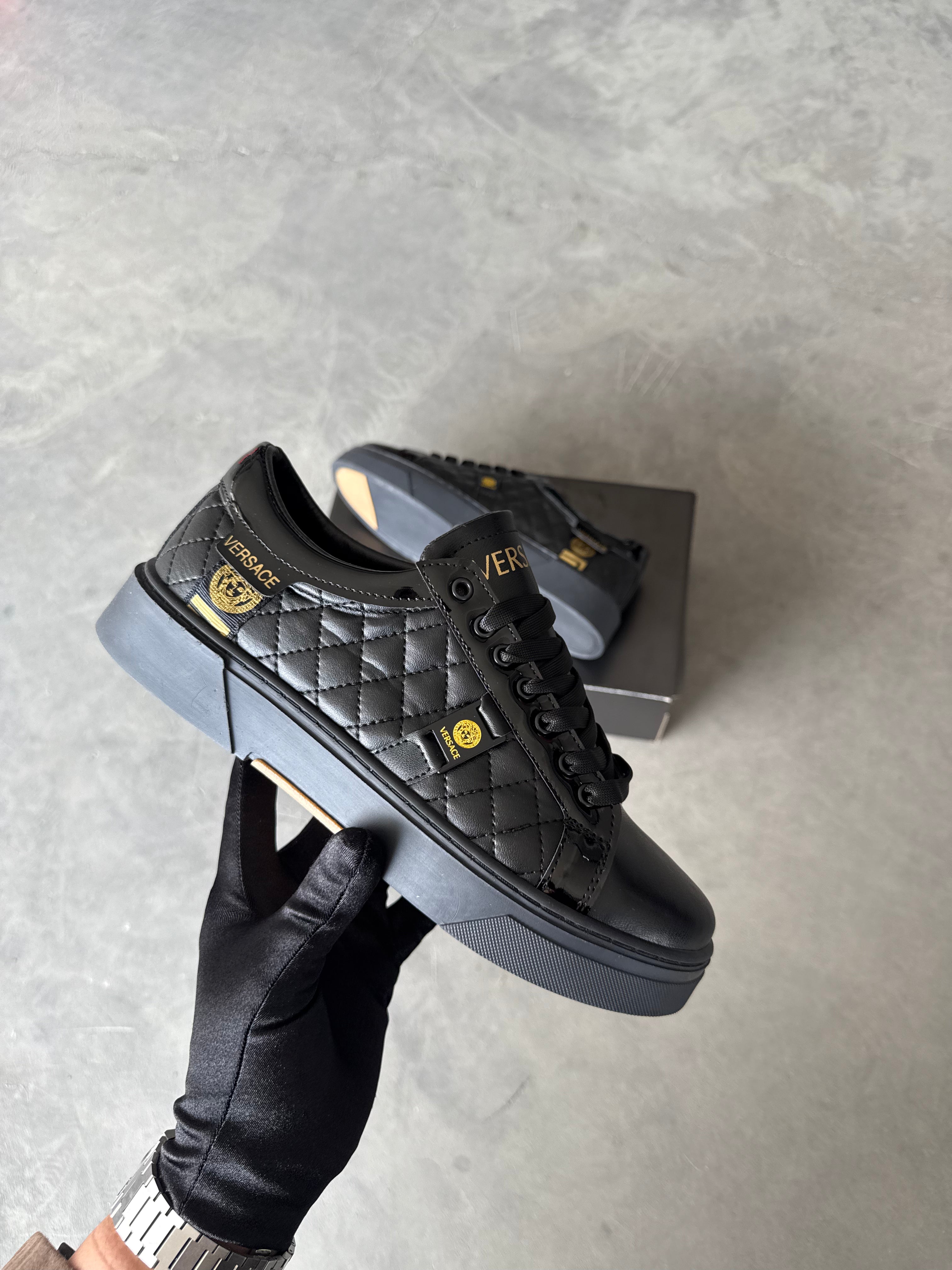 Versace Siyah