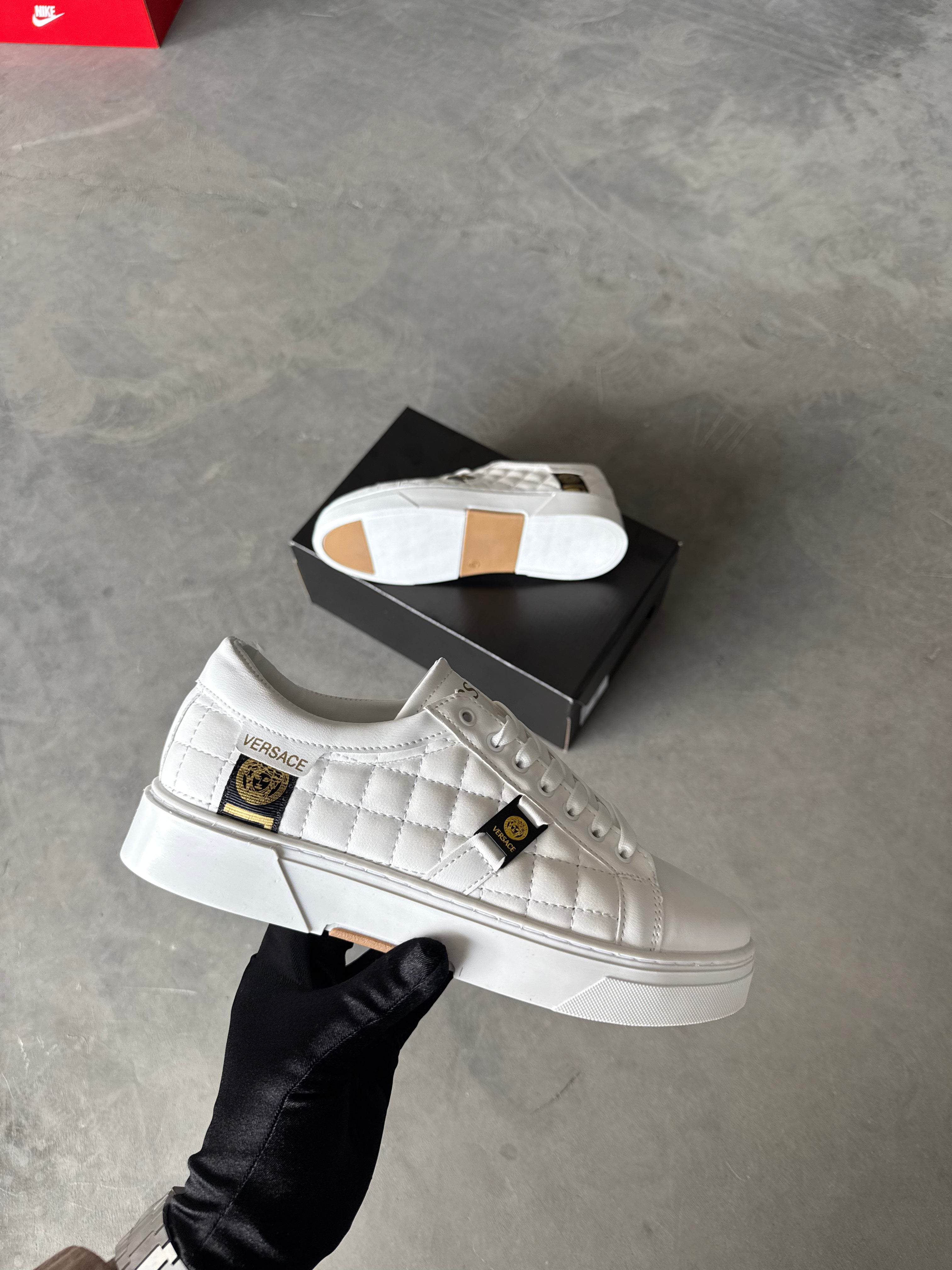 Versace Beyaz