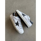 Golden Goose Beyaz Siyah Detay