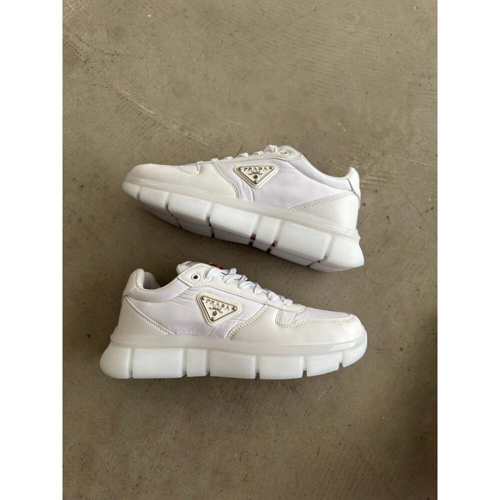 PRADA MİLANO BEYAZ