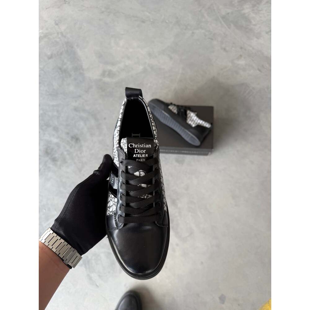 CD Black