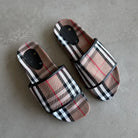 Burberry Terlik